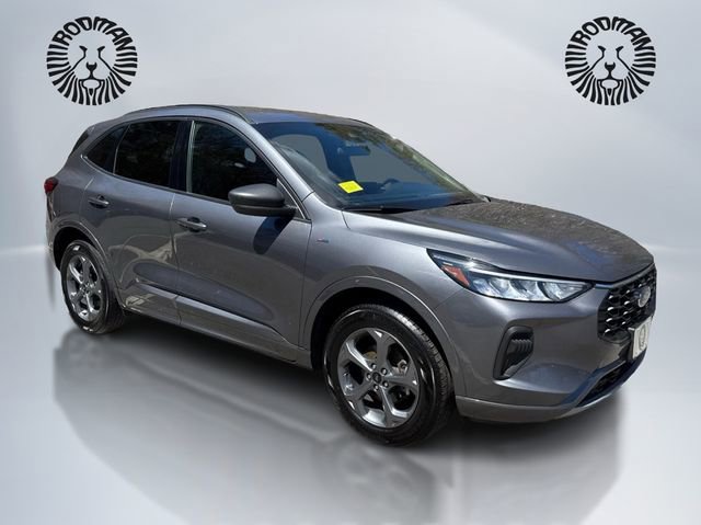 Certified 2024 Ford Escape ST-Line AWD/4WD image 3