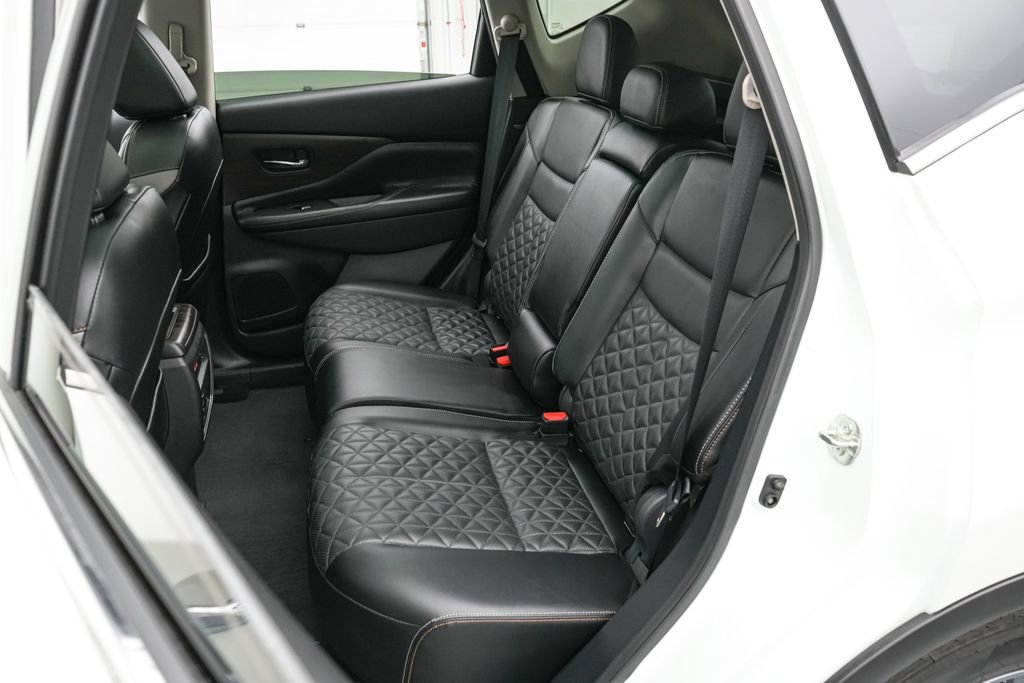 Used 2024 Nissan Murano Platinum w/ Cargo Package image 19