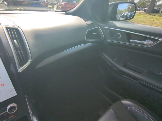 Certified 2022 Ford Edge ST w/ Equipment Group 401A image 18