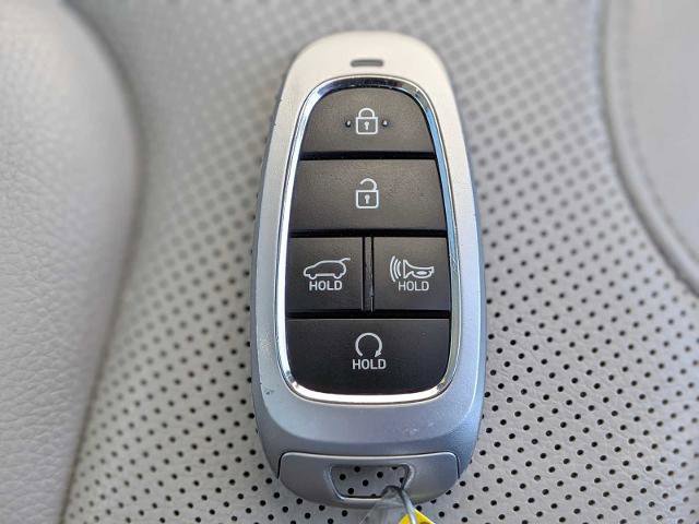 Used 2023 Hyundai Palisade Limited AWD/4WD image 40