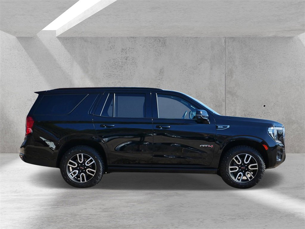 Used 2023 GMC Yukon AT4 w/ AT4 Premium Package image 2