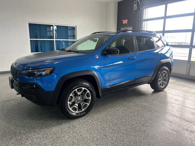 Used 2022 Jeep Cherokee Trailhawk w/ Comfort/Convenience Group AWD/4WD image 18
