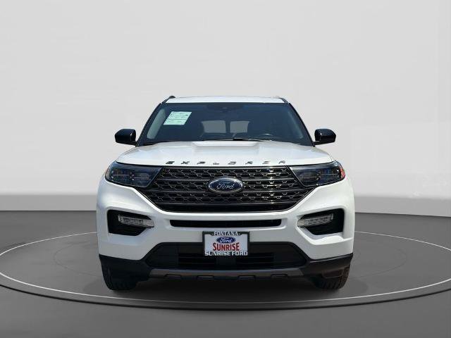 Certified 2023 Ford Explorer XLT w/ Equipment Group 202A AWD/4WD image 3