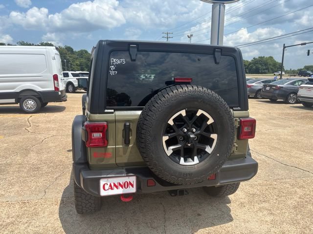 Used 2025 Jeep Wrangler Unlimited Rubicon AWD/4WD image 8