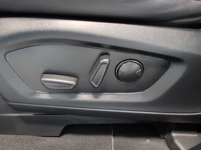 Certified 2022 Ford Explorer Limited AWD/4WD image 12