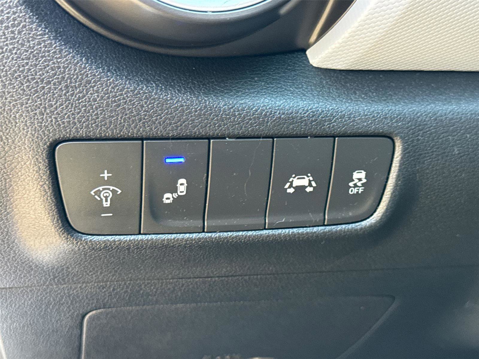 Used 2019 Hyundai Kona SEL w/ SEL Tech Package 02 image 27