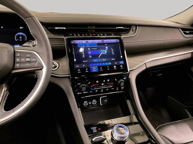 Used 2023 Jeep Grand Cherokee L Limited w/ Luxury Tech Group II AWD/4WD image 6