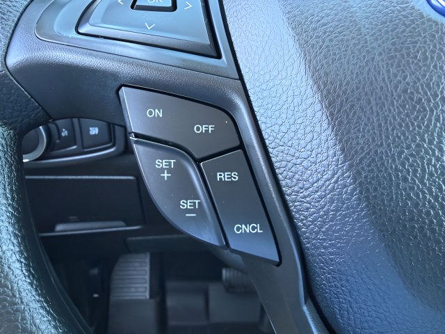 Certified 2024 Ford Edge SE w/ Black Appearance Package AWD/4WD image 12