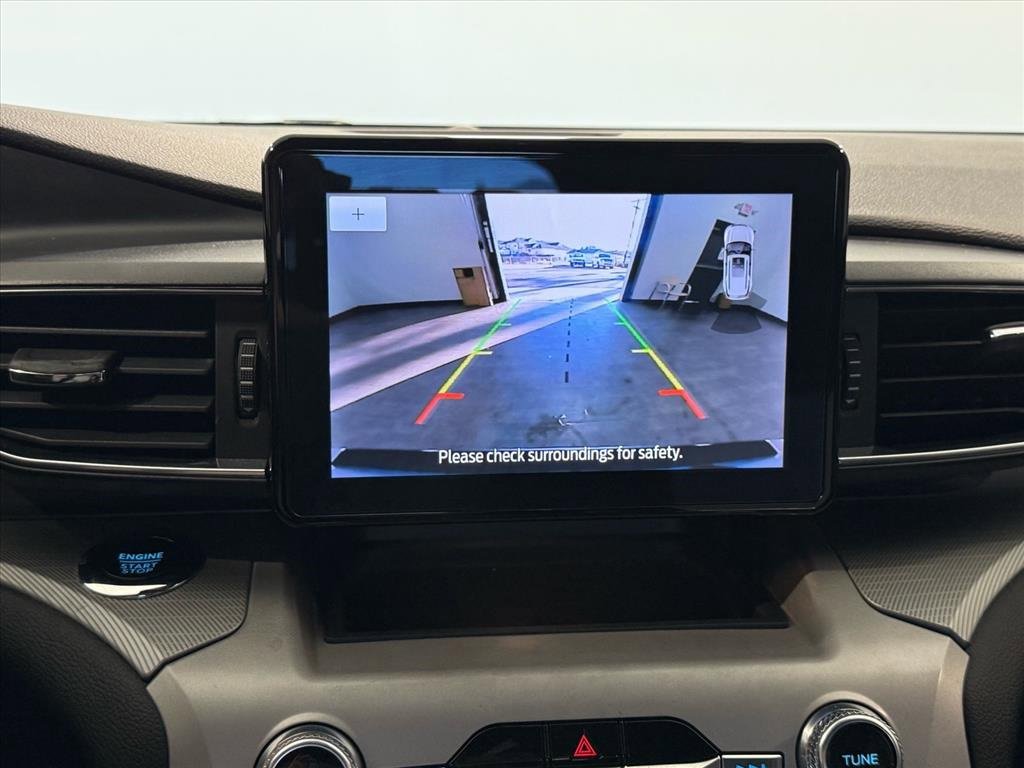 Certified 2023 Ford Explorer XLT w/ Equipment Group 202A image 25