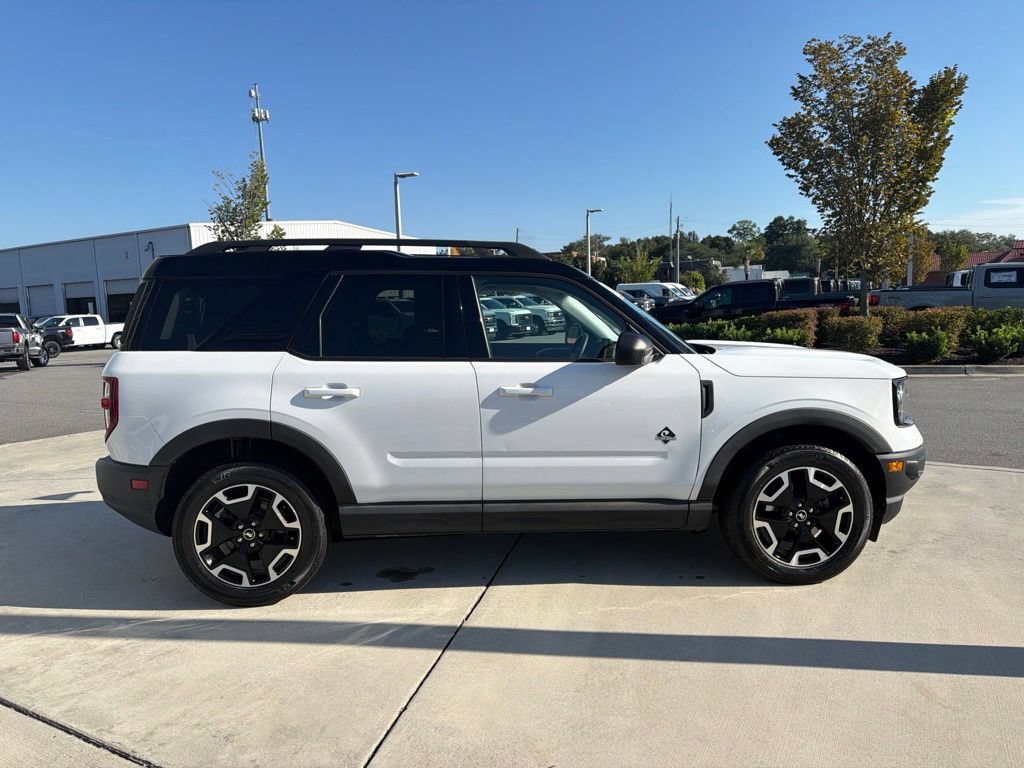 Certified 2022 Ford Bronco Sport Outer Banks AWD/4WD image 2