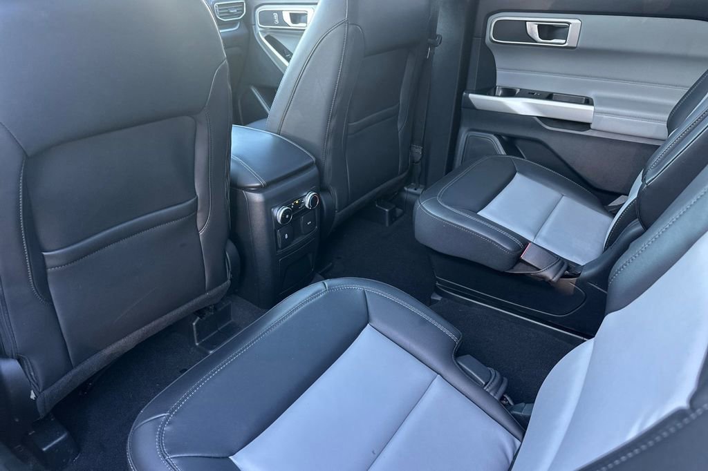 Certified 2023 Ford Explorer XLT w/ Equipment Group 202A image 14