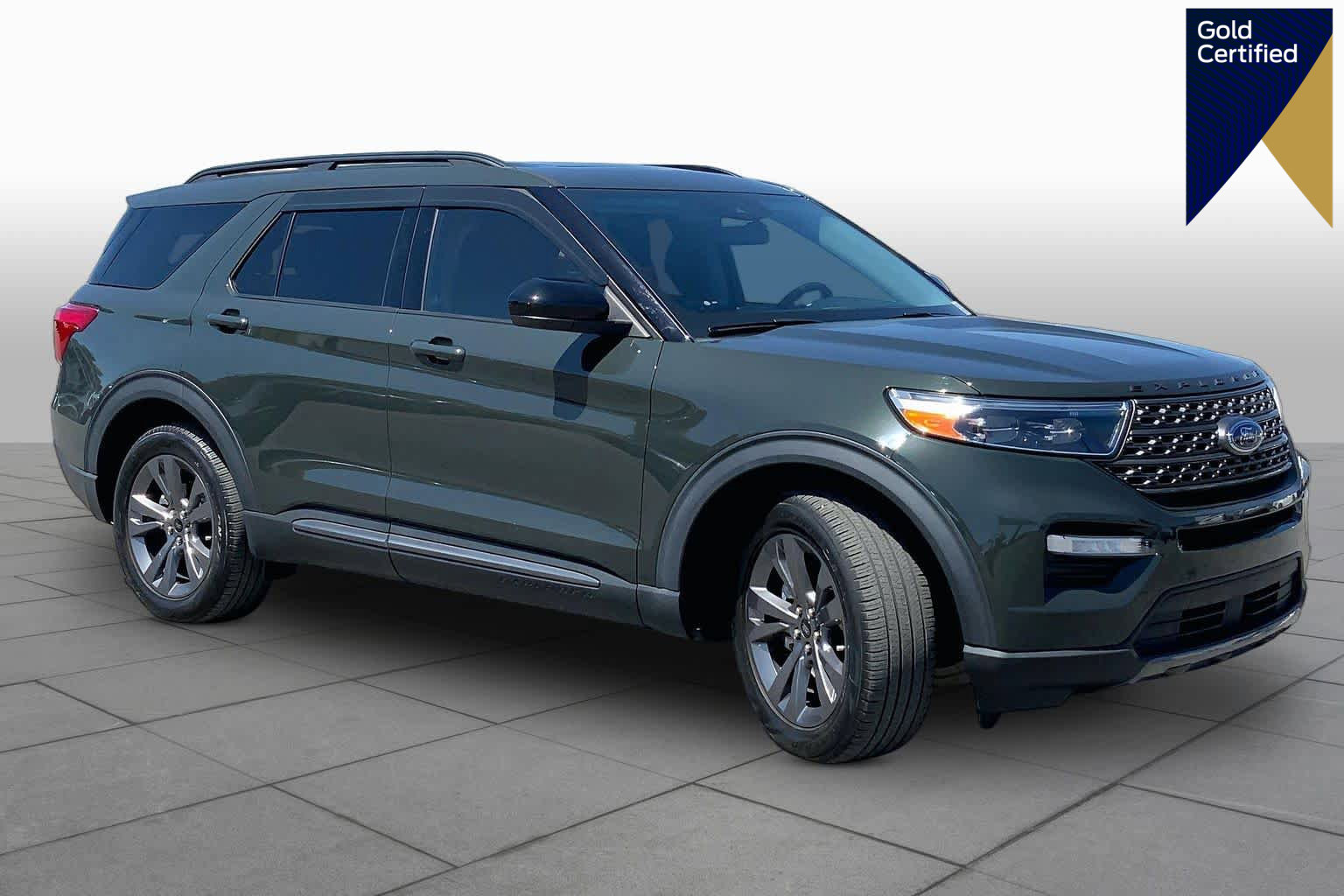 Certified 2022 Ford Explorer XLT w/ Equipment Group 202A