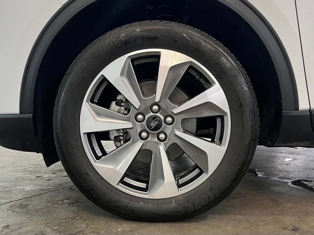 Certified 2024 Ford Escape Active w/ Tech Pack #2 AWD/4WD image 17