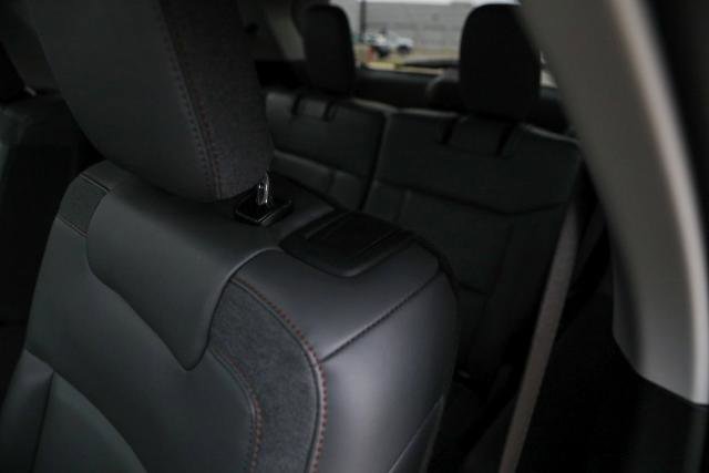 Certified 2025 Ford Explorer Active w/ Active Comfort Package image 36