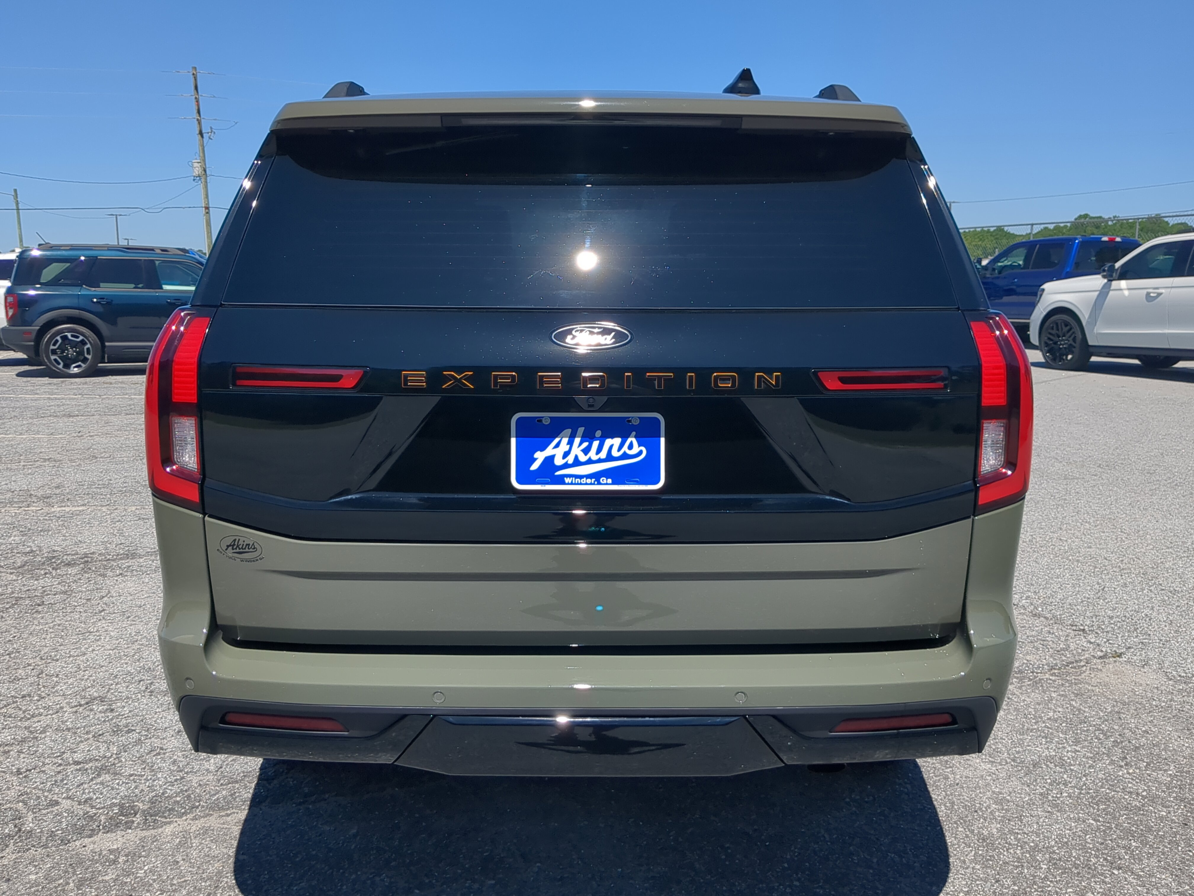 Certified 2025 Ford Expedition Tremor AWD/4WD image 4