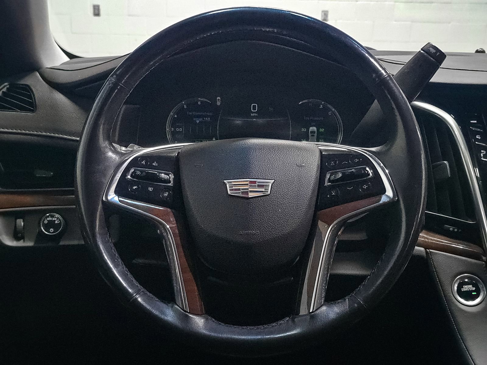 Used 2020 Cadillac Escalade 4WD image 33