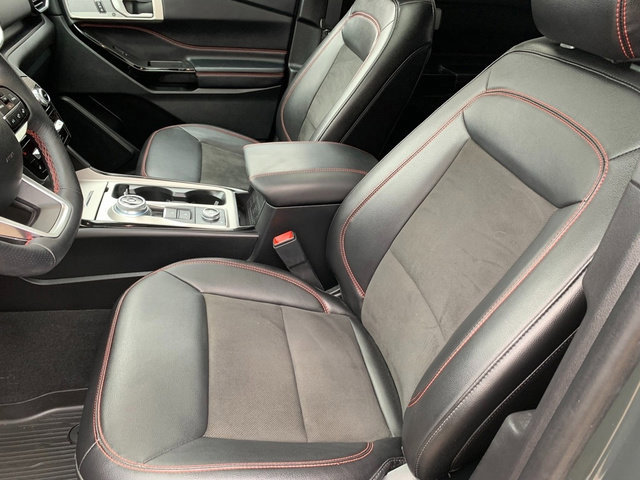 Certified 2023 Ford Explorer ST-Line w/ Class IV Trailer Tow Package image 19