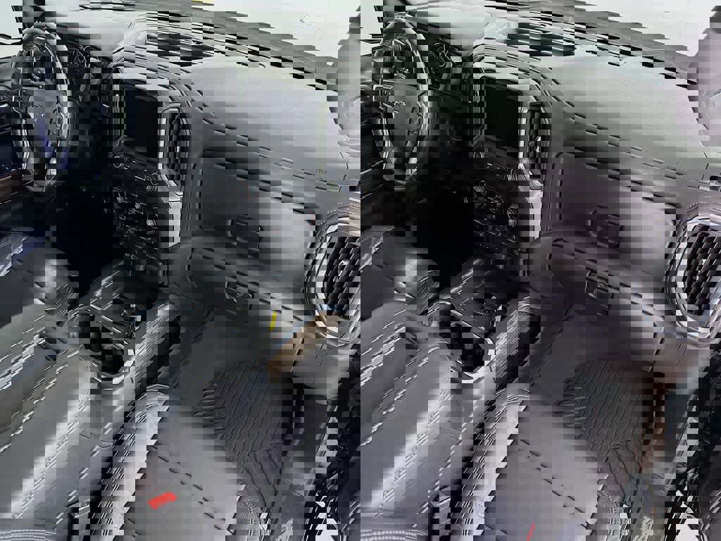 Used 2020 Chevrolet Silverado 1500 LT Trail Boss image 34