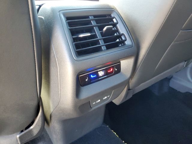 Used 2025 Volkswagen Tiguan SEL R-Line image 13