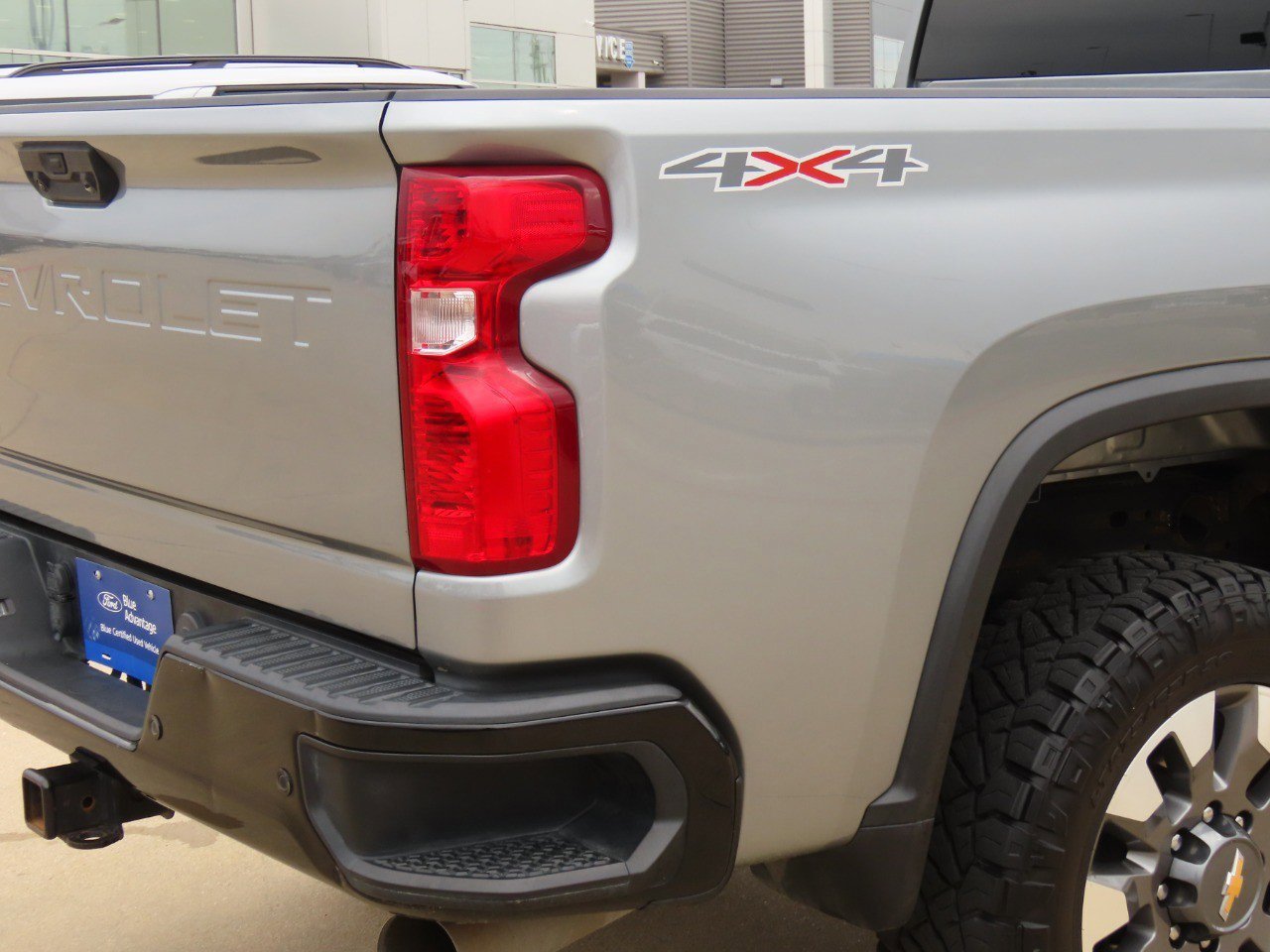 Used 2024 Chevrolet Silverado 2500 Custom w/ Custom Value Package image 12