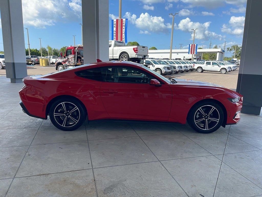 Certified 2024 Ford Mustang Coupe image 2