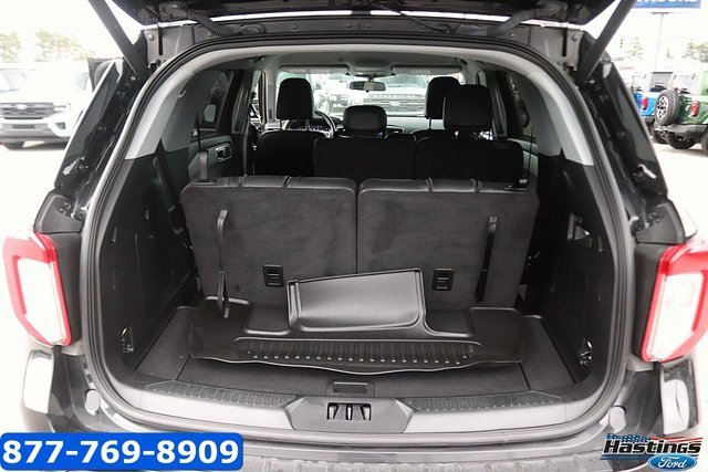 Certified 2022 Ford Explorer XLT w/ Equipment Group 202A image 15