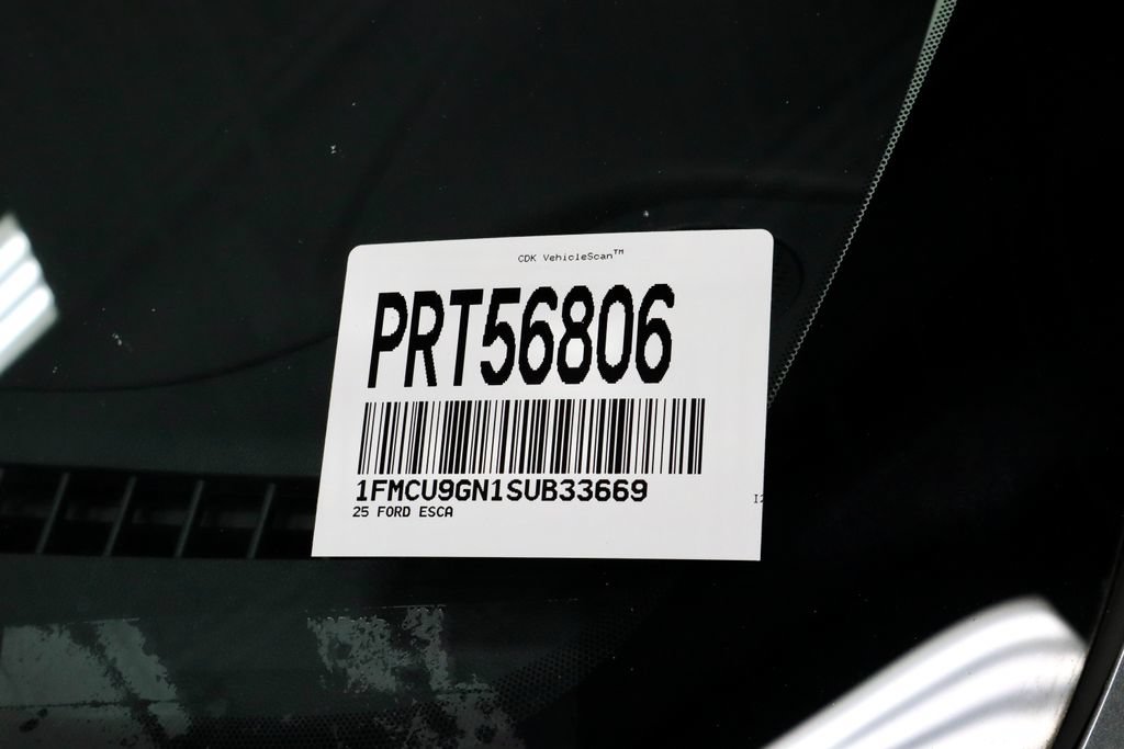 Certified 2025 Ford Escape Active AWD/4WD image 32