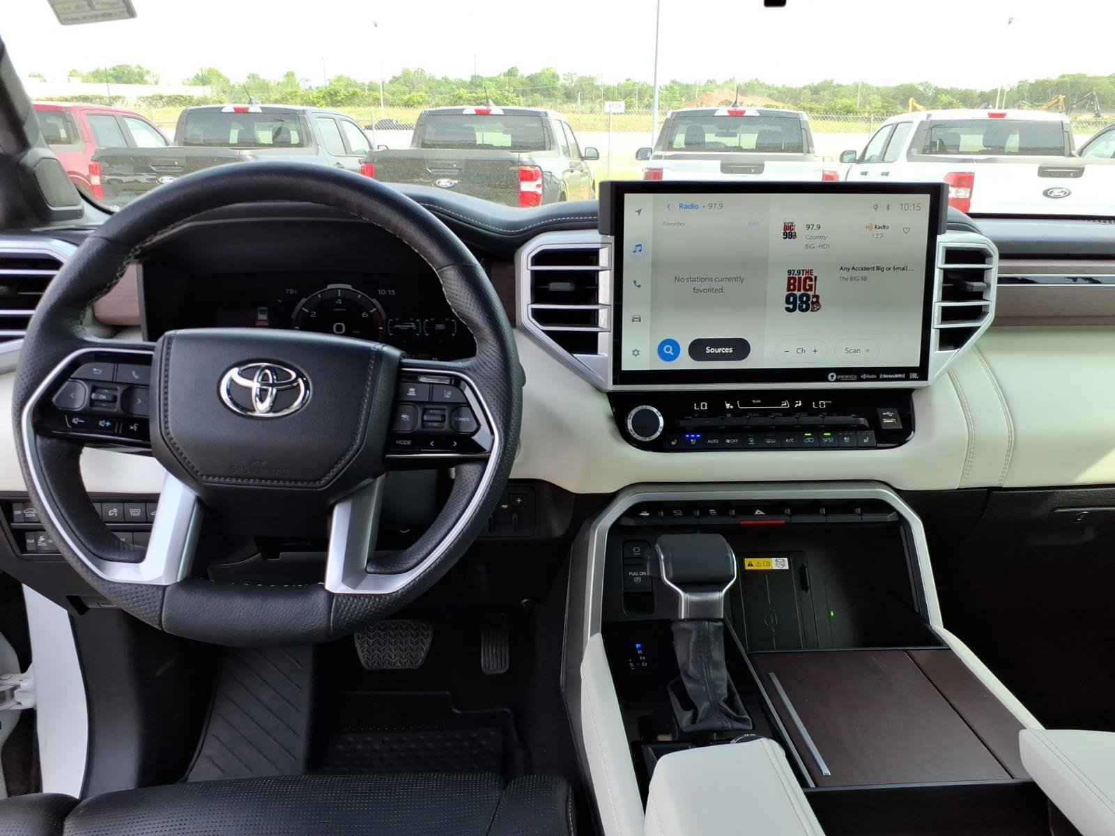 Used 2023 Toyota Sequoia Capstone AWD/4WD image 16