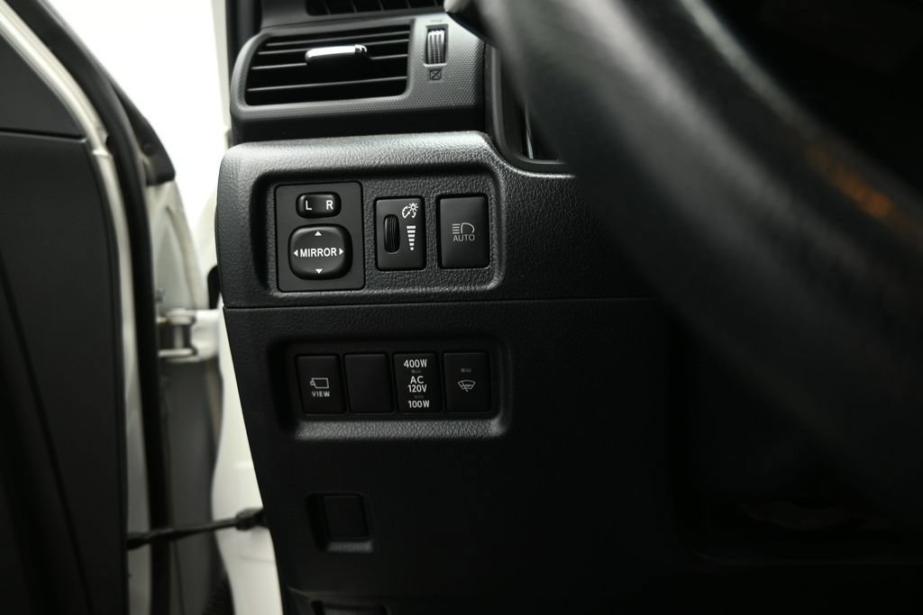 Used 2022 Toyota 4Runner TRD Off-Road Premium AWD/4WD image 12