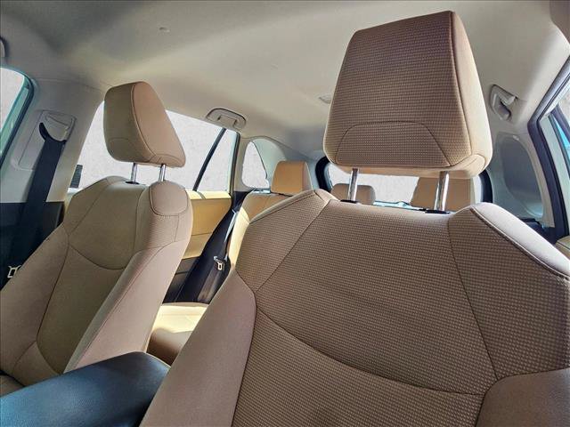 Used 2021 Toyota RAV4 LE FWD image 19