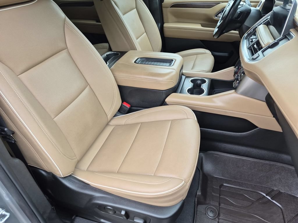 Used 2024 Chevrolet Tahoe Premier AWD/4WD image 22