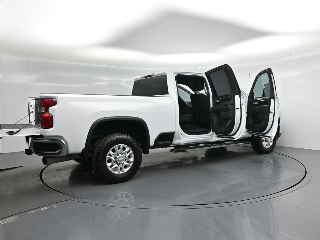 Used 2024 Chevrolet Silverado 2500 LT image 6