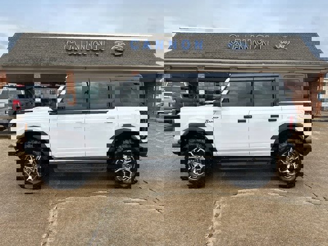 Certified 2024 Ford Bronco Badlands image 3