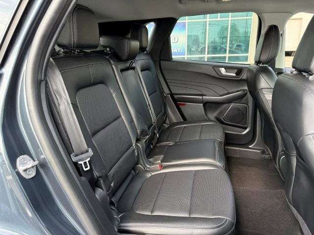 Certified 2022 Ford Escape Titanium w/ Class II Trailer Tow Package image 22