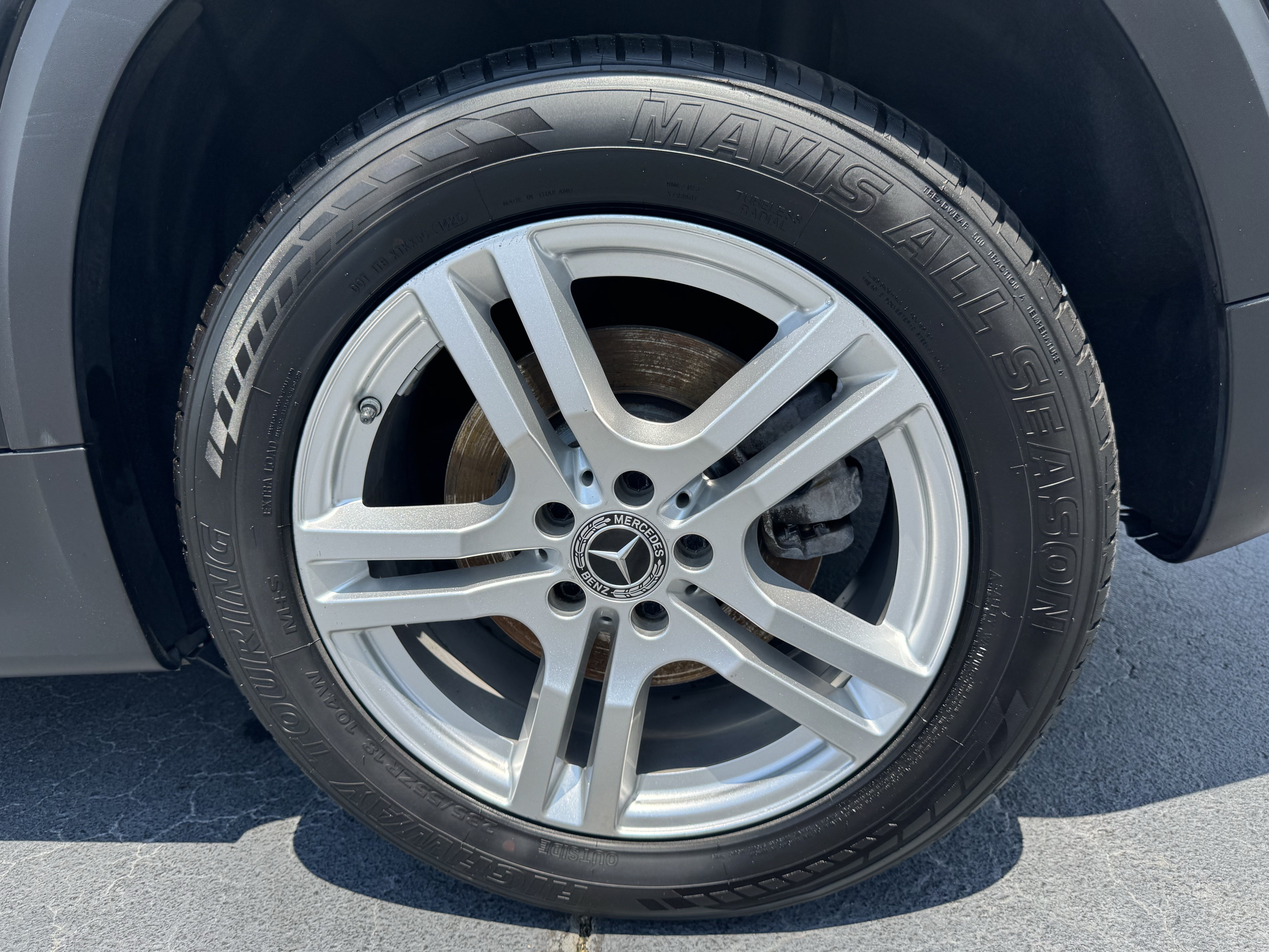 Used 2020 Mercedes-Benz GLB 250 4MATIC image 23