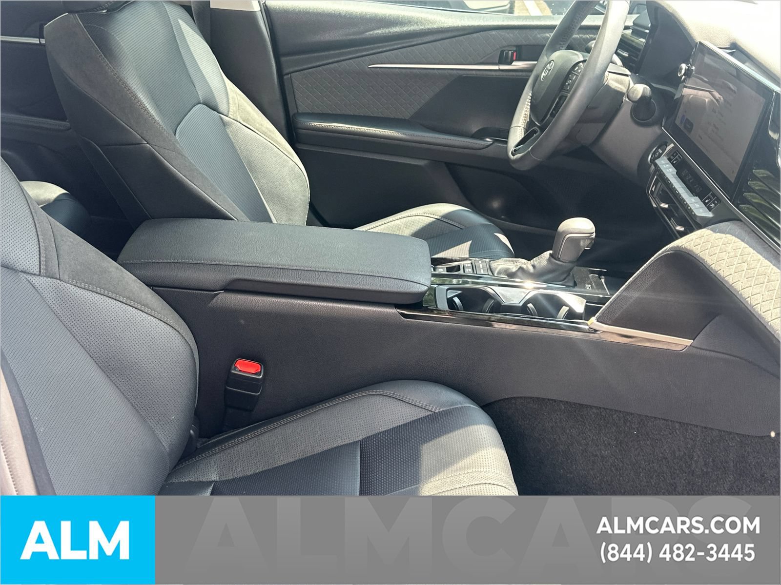 Used 2026 Toyota Camry XLE FWD image 15