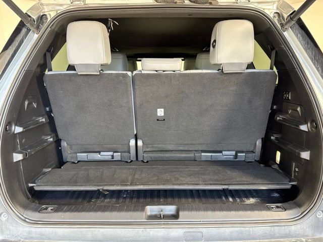 Used 2025 Toyota Sequoia SR5 w/ SR5 Premium Package AWD/4WD image 23