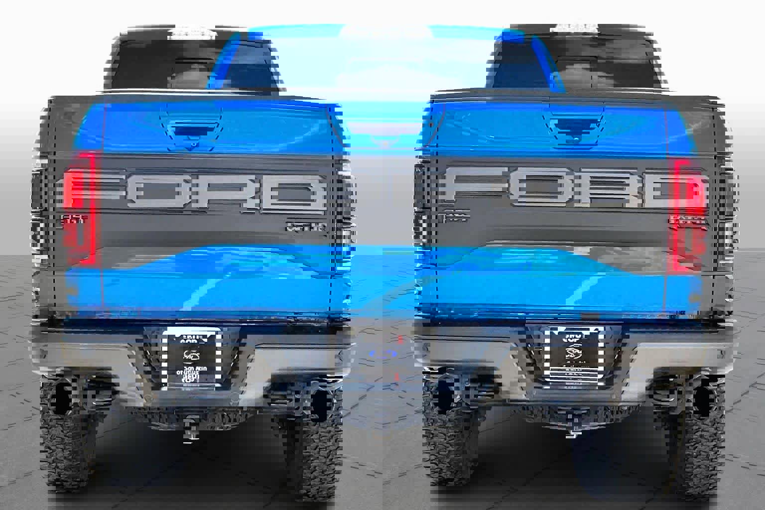 Certified 2019 Ford F150 Raptor w/ Equipment Group 802A Luxury image 5