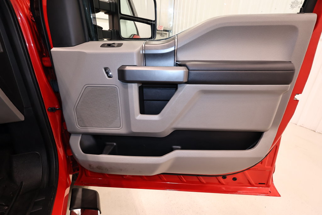 Certified 2019 Ford F350 XLT w/ XLT Premium Package AWD/4WD image 19
