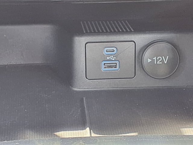 Certified 2022 Ford Escape SEL AWD/4WD image 11