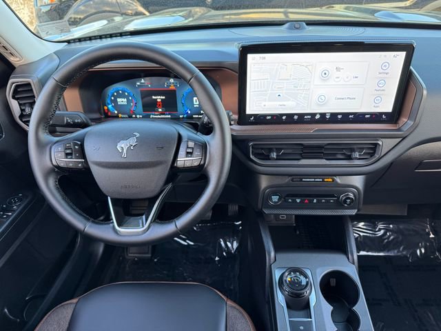 Certified 2025 Ford Bronco Sport Outer Banks w/ Outer Banks Tech Package+ AWD/4WD image 4