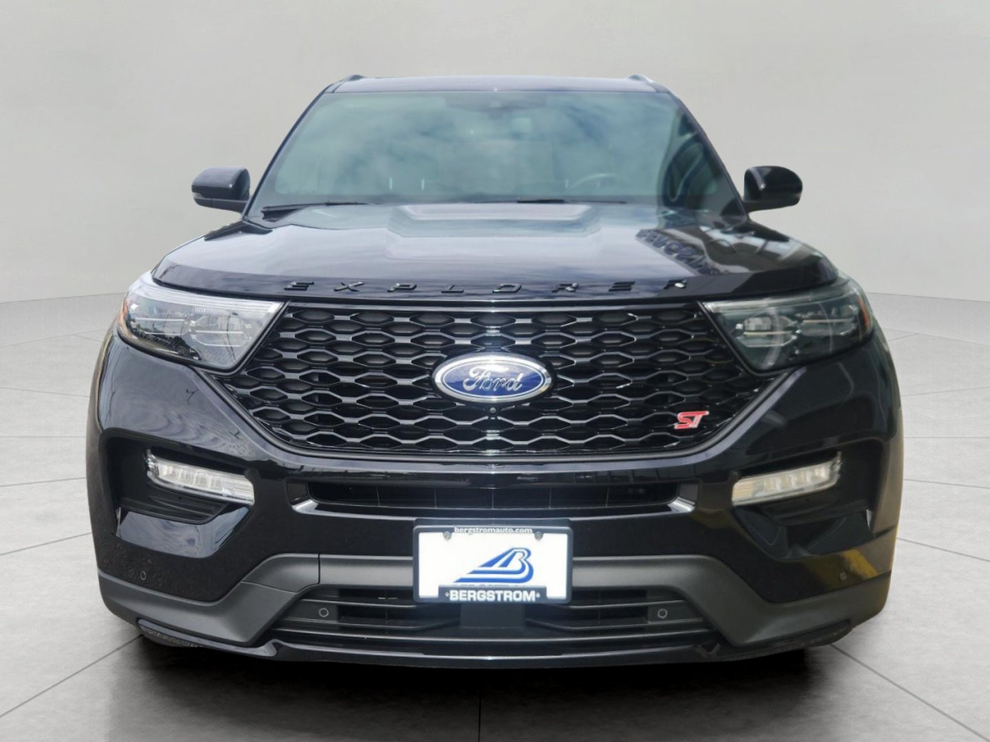 Certified 2023 Ford Explorer ST w/ Equipment Group 401A AWD/4WD image 3
