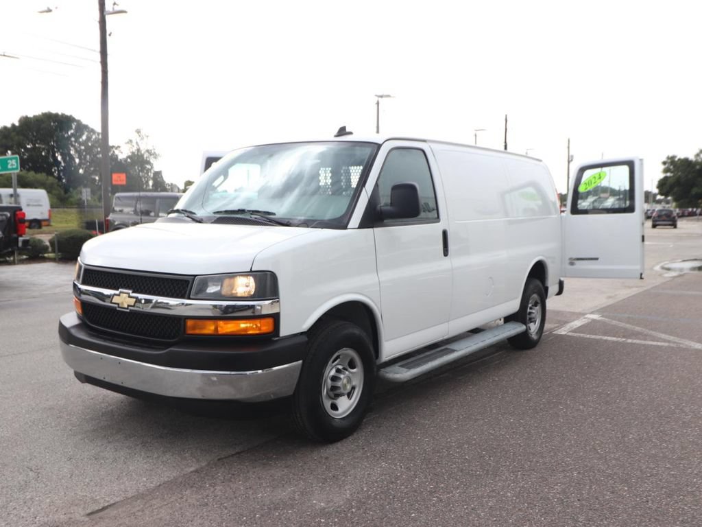Used 2024 Chevrolet Express 2500 w/ Driver Convenience Package RWD image 5