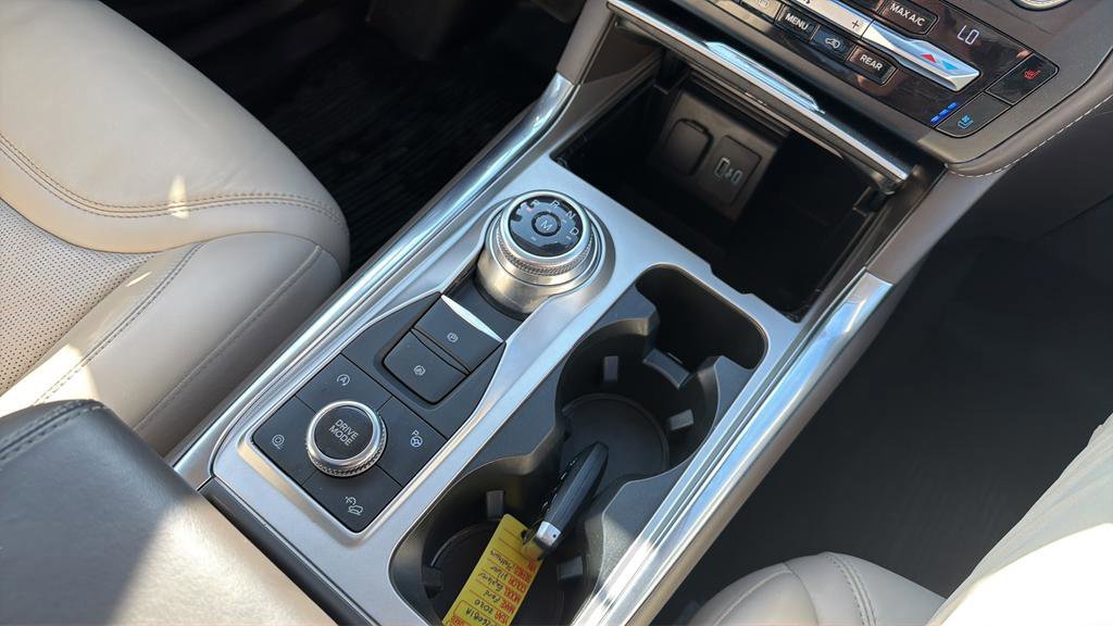 Certified 2020 Ford Explorer Platinum w/ Premium Technology Package image 21