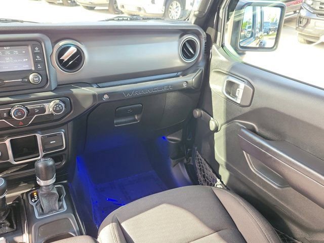 Used 2018 Jeep Wrangler Unlimited Sport image 19