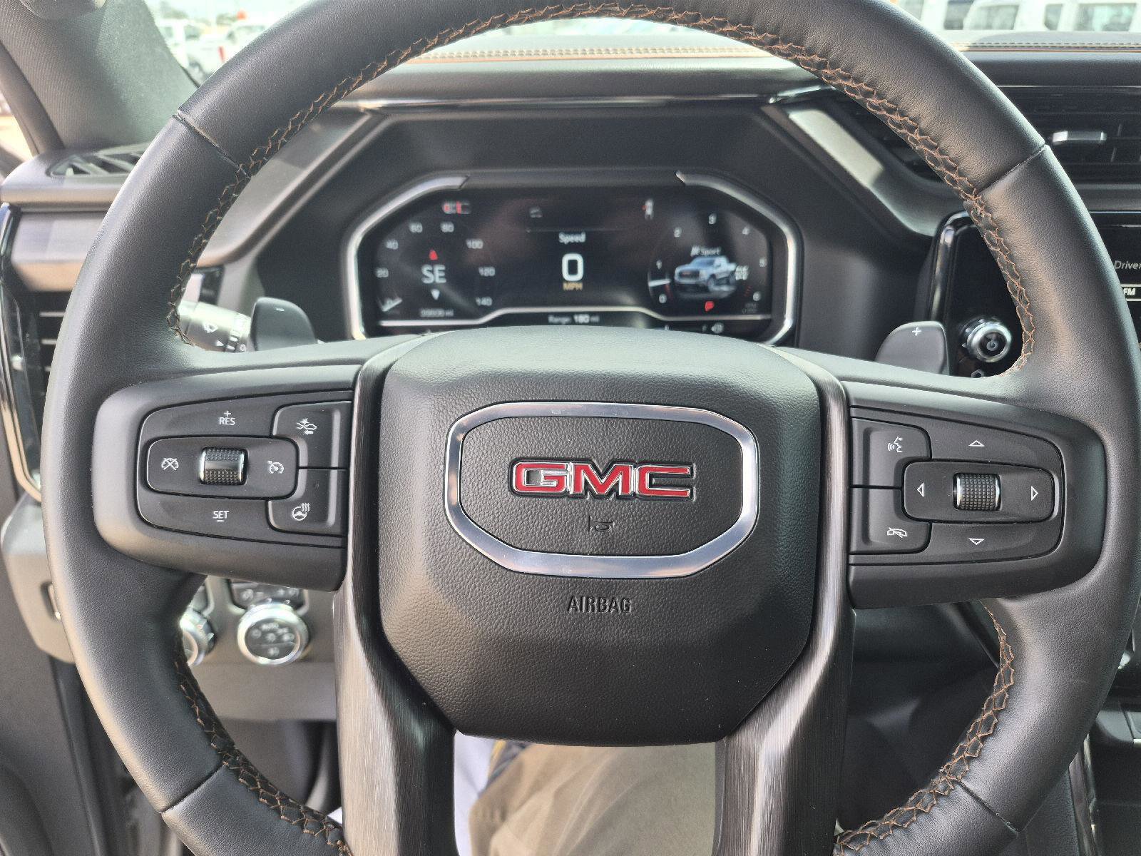 Used 2024 GMC Sierra 1500 AT4 w/ Technology Package AWD/4WD image 18