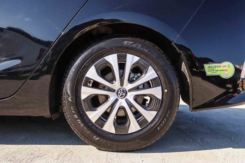 Used 2022 Toyota Prius Prime XLE FWD image 10