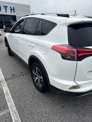 Used 2017 Toyota RAV4 XLE FWD image 5