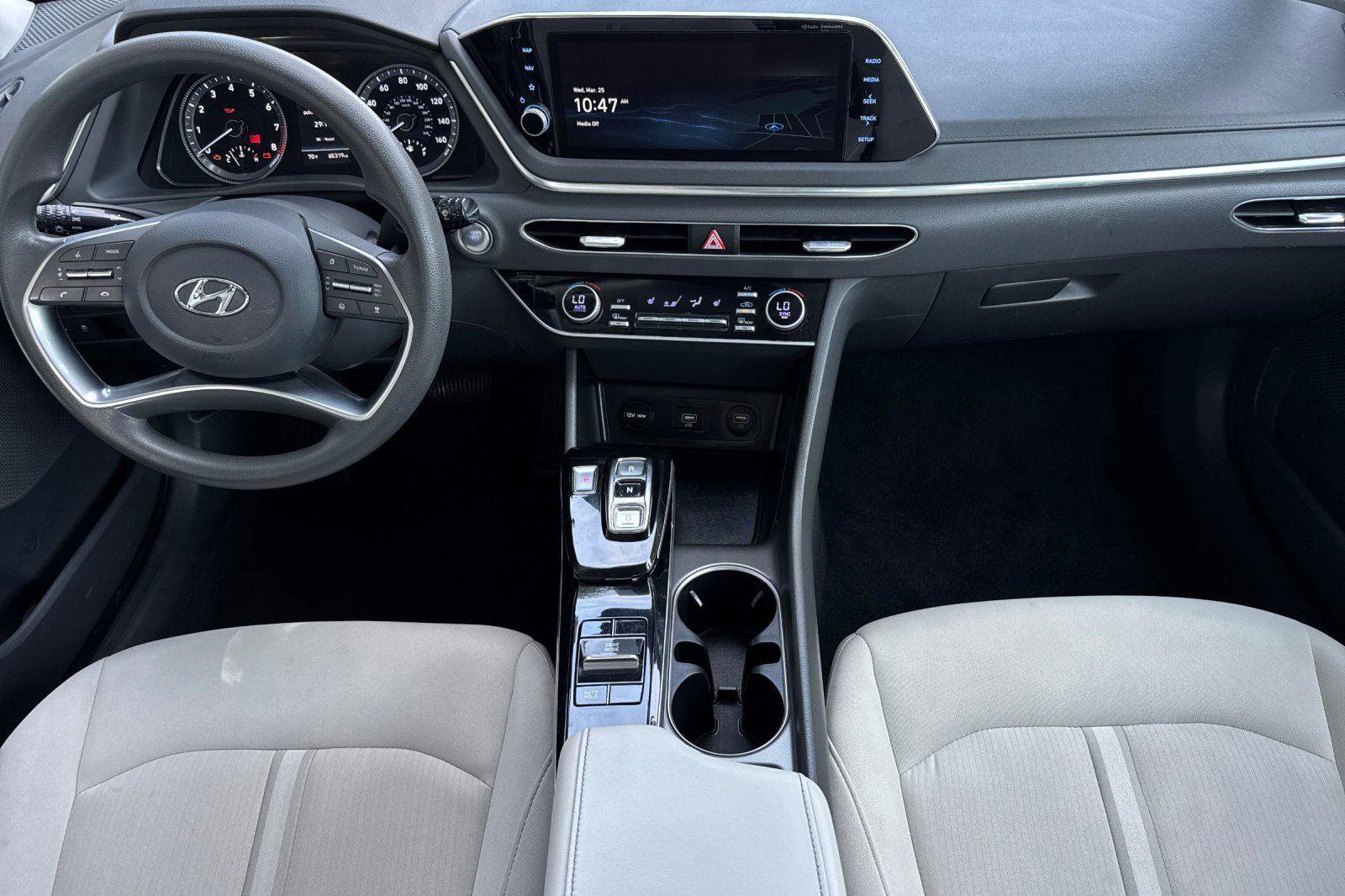 Used 2023 Hyundai Sonata SEL FWD image 3