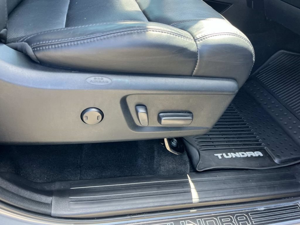 Used 2018 Toyota Tundra Platinum AWD/4WD image 30